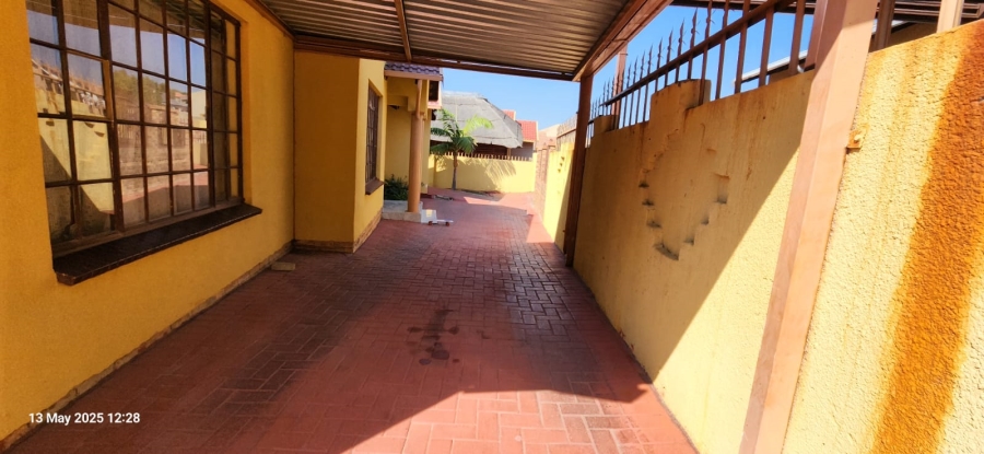 3 Bedroom Property for Sale in Tlhabane West North West